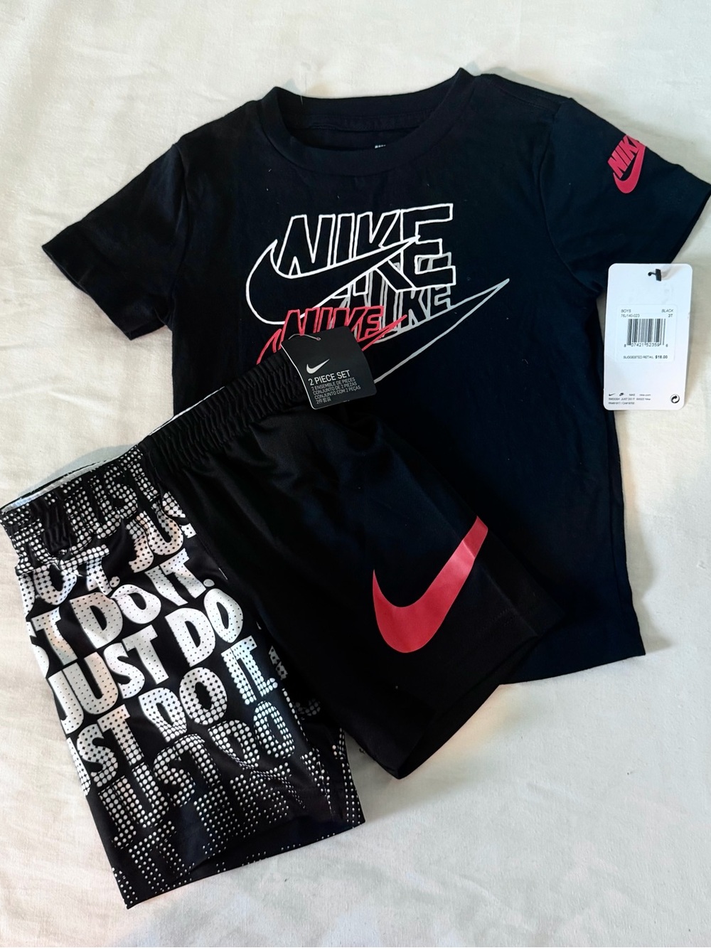 Nike Boys Toddler 2pc short & Tee Set- 3T